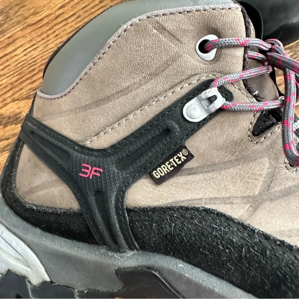 Salewa Hike‎ Trainer GTX Gore Tex Mid Boots Vibram Women’s 8.5